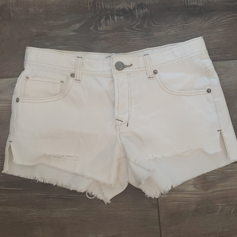 Free people white distressed shorts 27